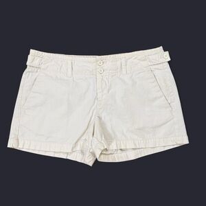 Vintage Y2K Gap White Low Rise Chino Flap Pocket Shorts Size 10